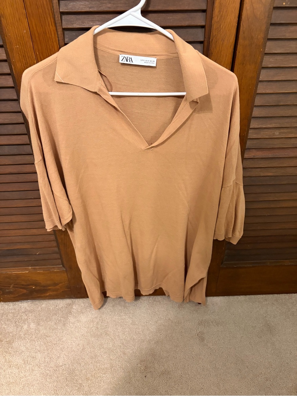 ZARA Relaxed Collared V-Neck Short Sleeve Top in Tan